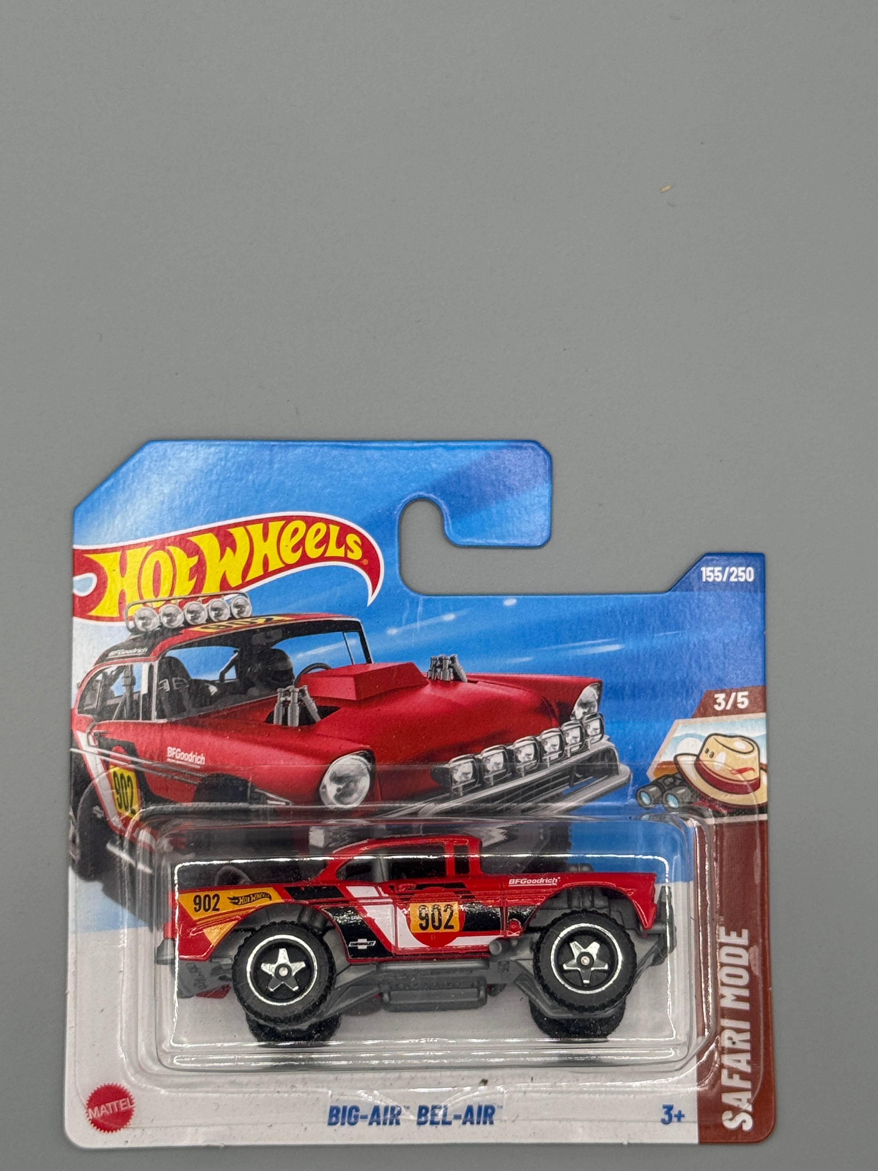 Hot Wheels Big-Air Bel-Air - Red - Long Card