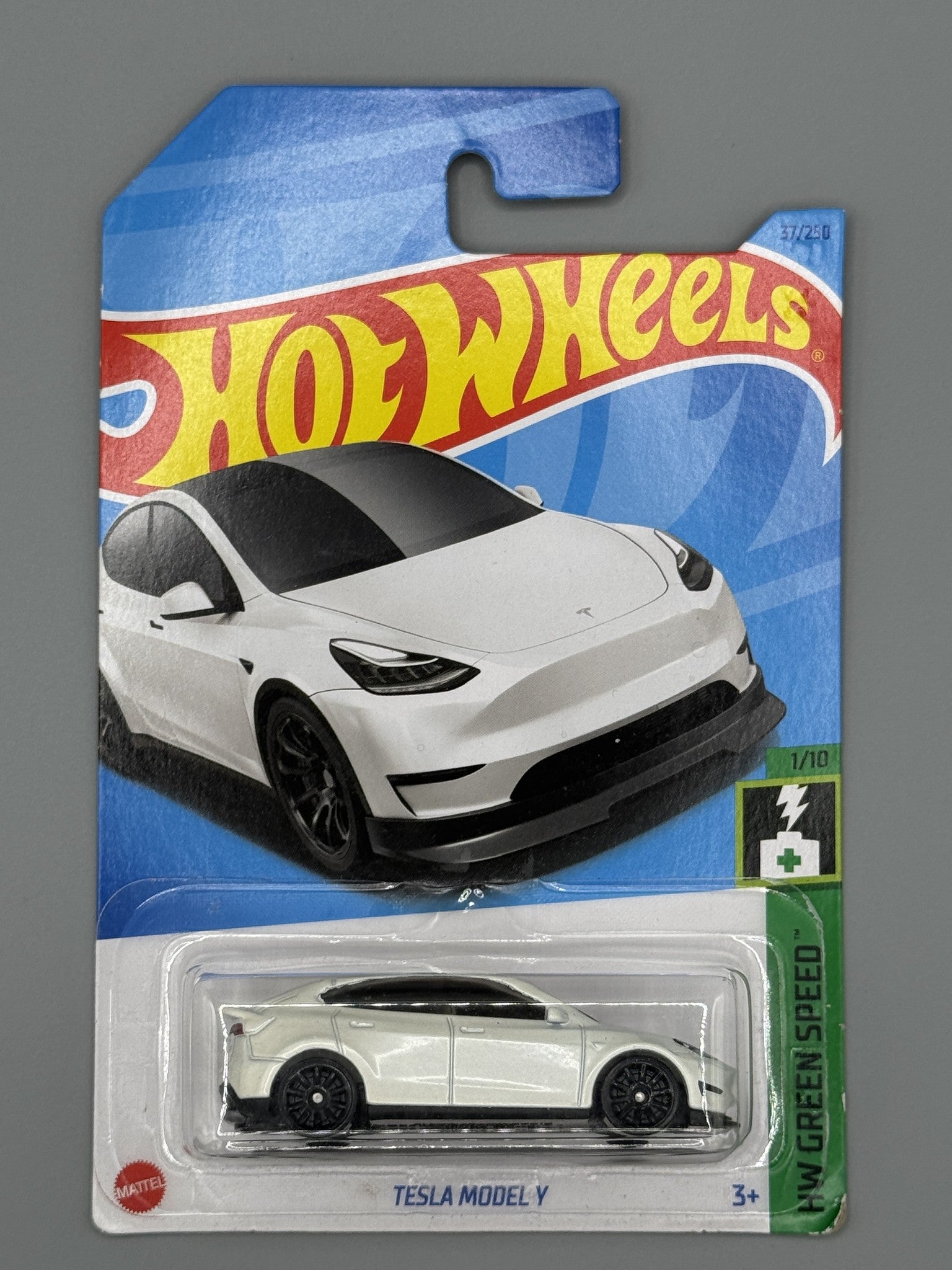 Hot Wheels Tesla Model Y - White - Long Card