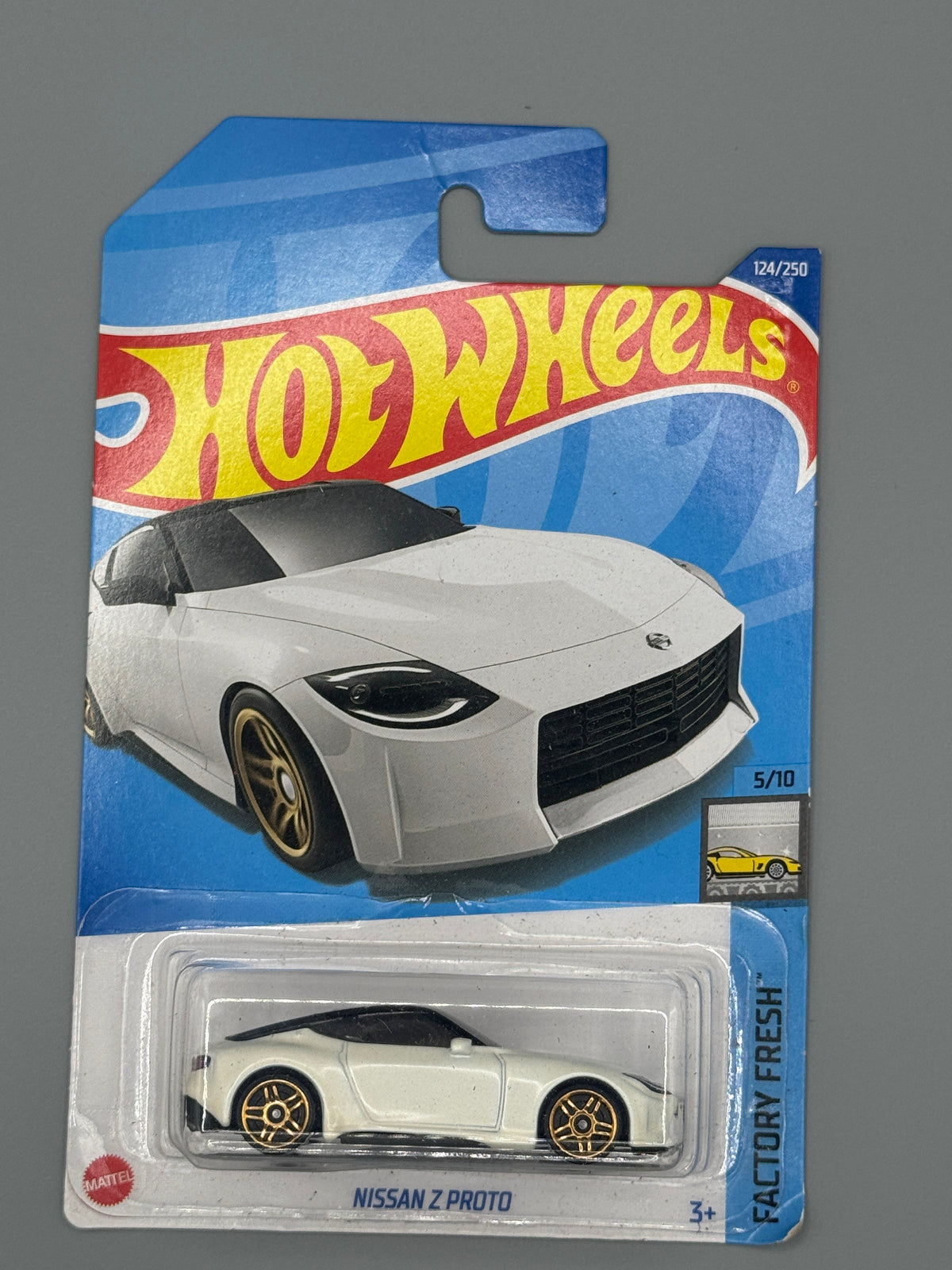 Hot Wheels Nissan Z Proto - Mainline - White