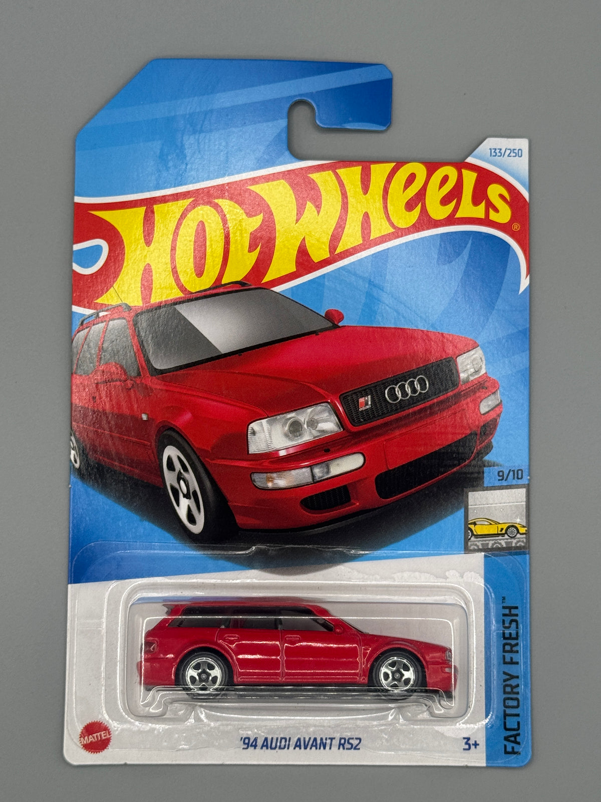 Hot Wheels '94 Audi Avant RS2 - Mainline - Red - Long Card