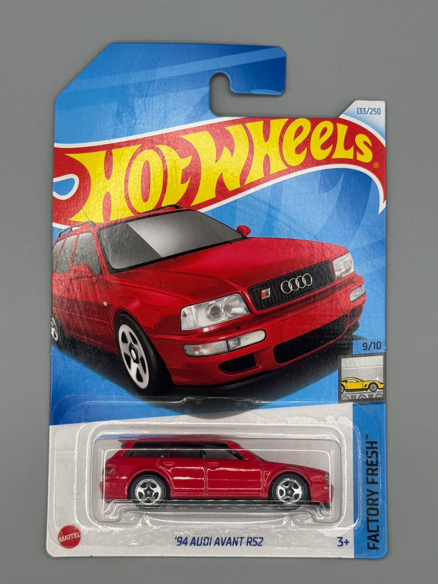 Hot Wheels '94 Audi Avant RS2 - Mainline - Red - Long Card