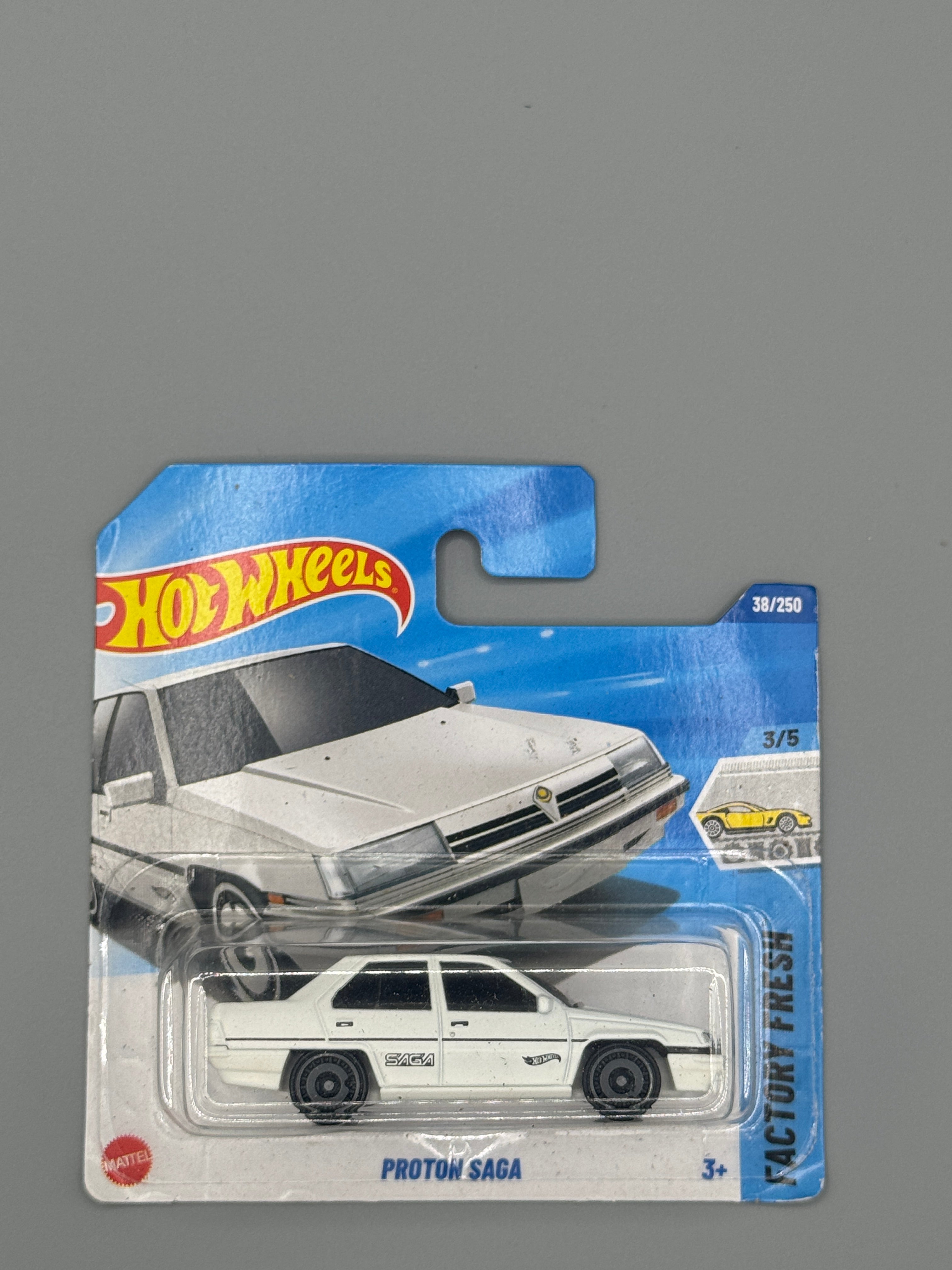Hot Wheels Proton Saga - White - Long Card