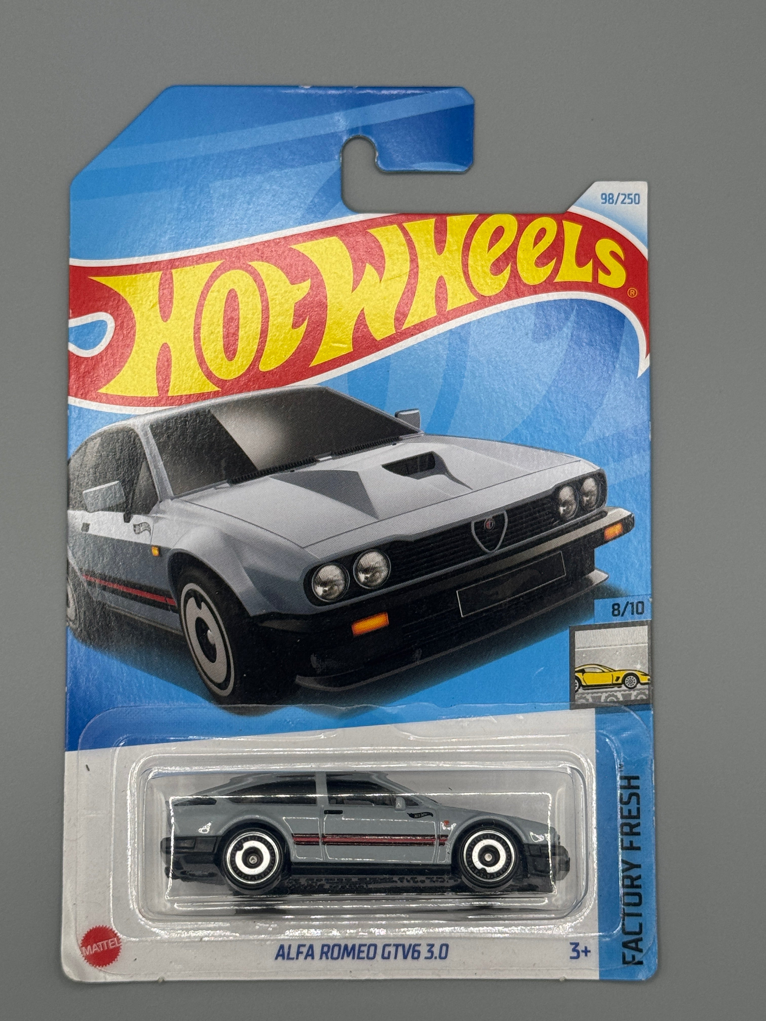 Hot Wheels Alfa Romeo GTV6 3.0 - Grey - Long Card