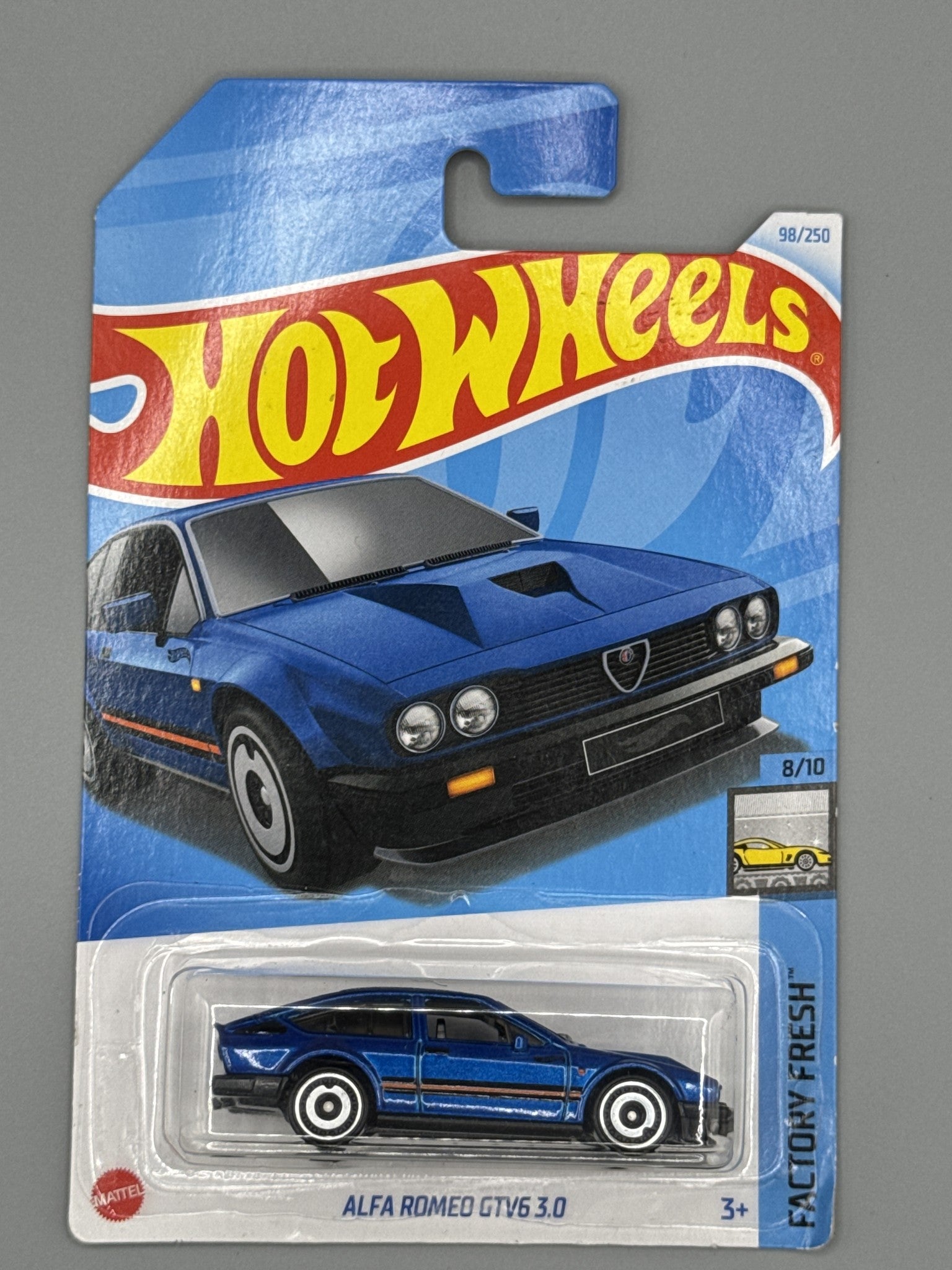 Hot Wheels Alfa Romeo GTV6 3.0 - Blue - Long Card